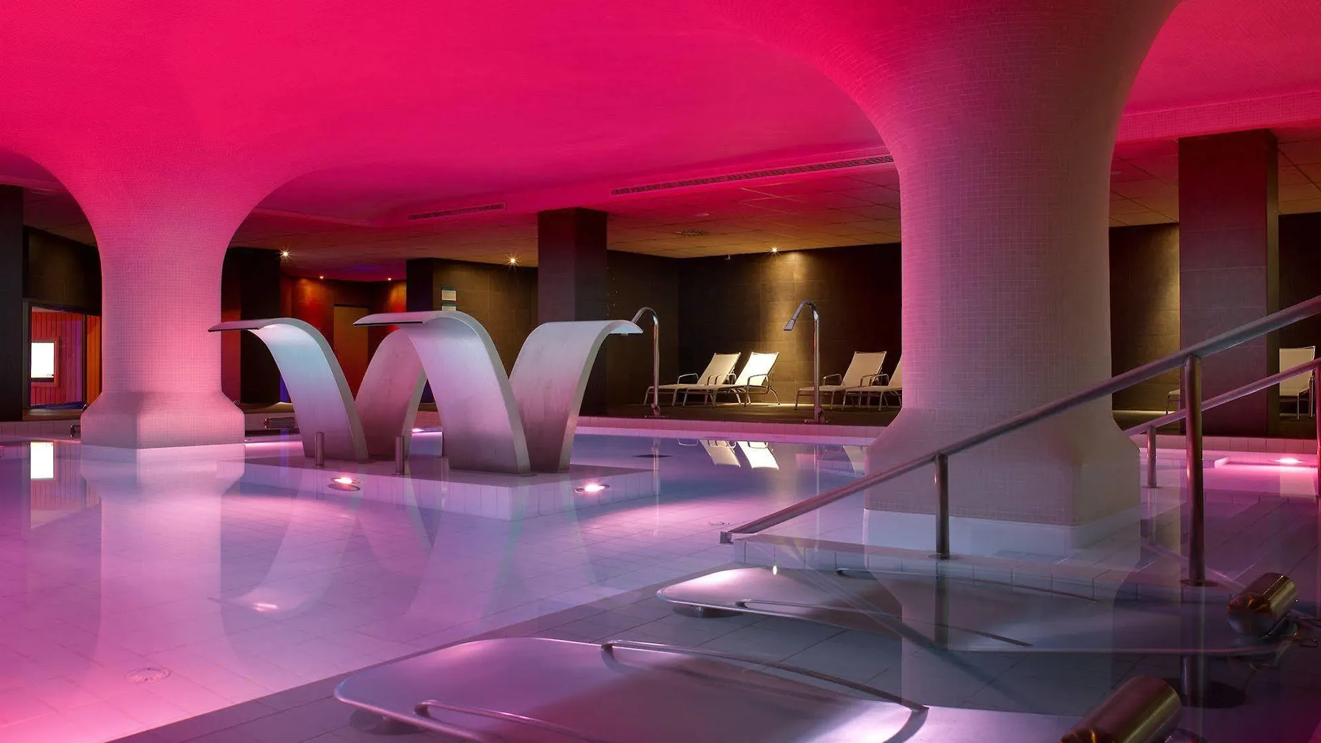 Castro Exclusive Residences Spa Sagrada Familia Barcelona 5*,