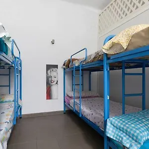 Bedcelona Gracia Hostal