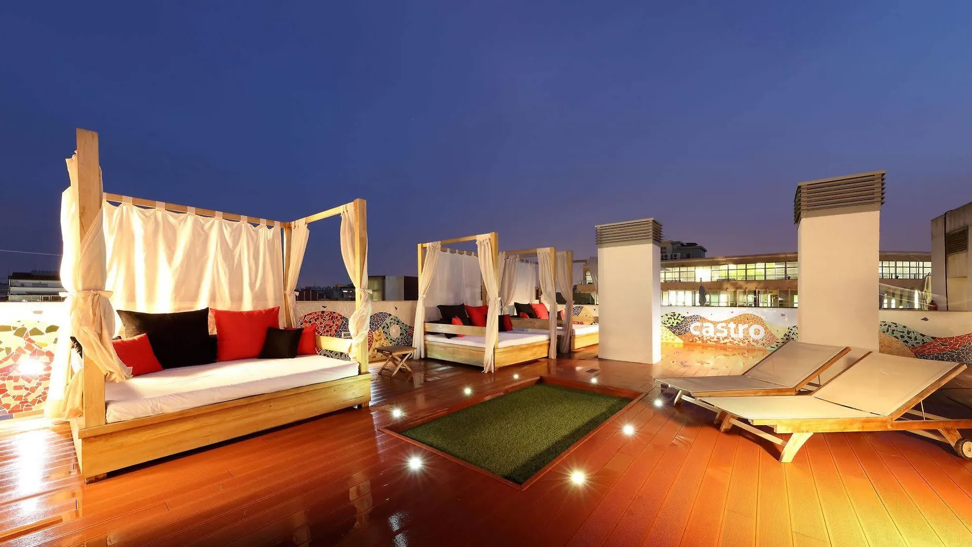 Apartahotel Castro Exclusive Residences Spa Sagrada Familia Barcelona